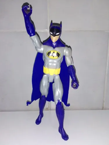Boneco Batman Articulado