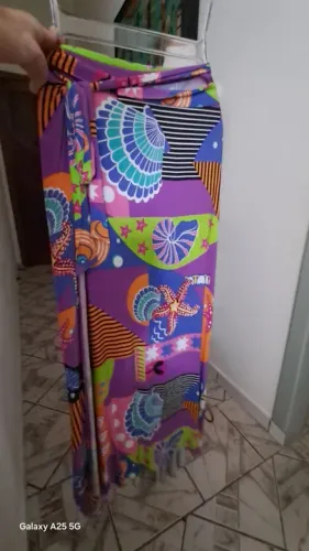 Saia de Praia - G -  * de amarrar regulável bem grande