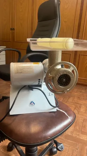 MOEDOR DE CARNE ELÉTRICO ARBEL MCR 08 3.0 - 127V 