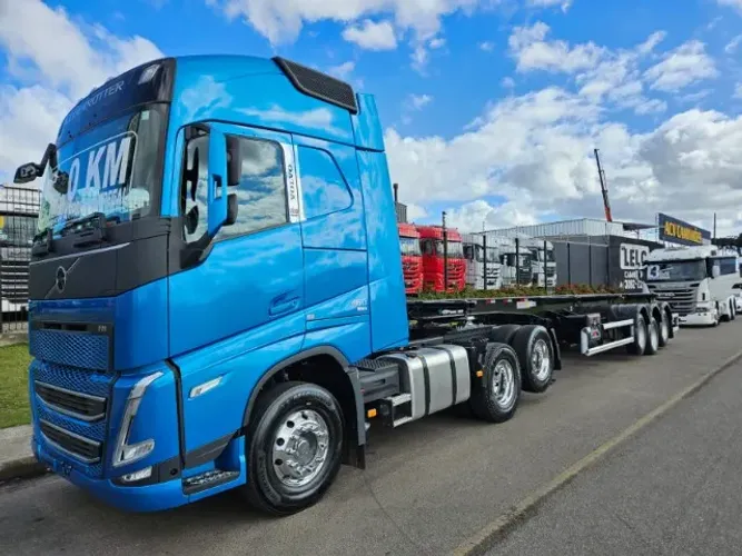 Volvo FH 460 6x2 Globetrotter Ano 25 0km mola + Bug de Container Noma Titanium Ano 25 0km