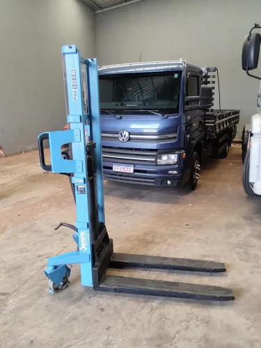 Empilhadeira manual Paletrans PM1016