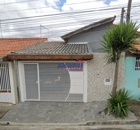 Casa com suíte no Jardim Santa Marina