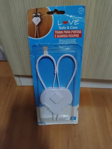 Trava de Segurança para Portas e Guarda Roupas - Love Safe & Care