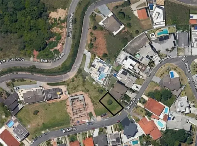 Terreno à venda no condomínio Arujá Hills III, Arujá - SP
