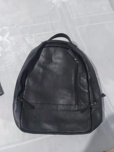 Mochila de Couro Preta