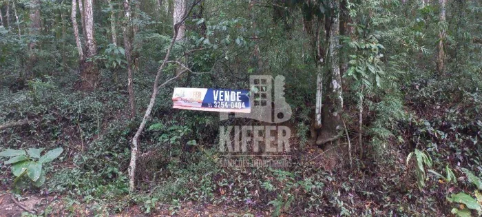 Terreno à Venda em Itaipuaçu com Vista para Reserva Ambiental