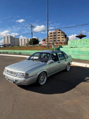 Volkswagen Santana Exclusiv 2.0 MI/ Executivo 2.0i (álcool) 1996