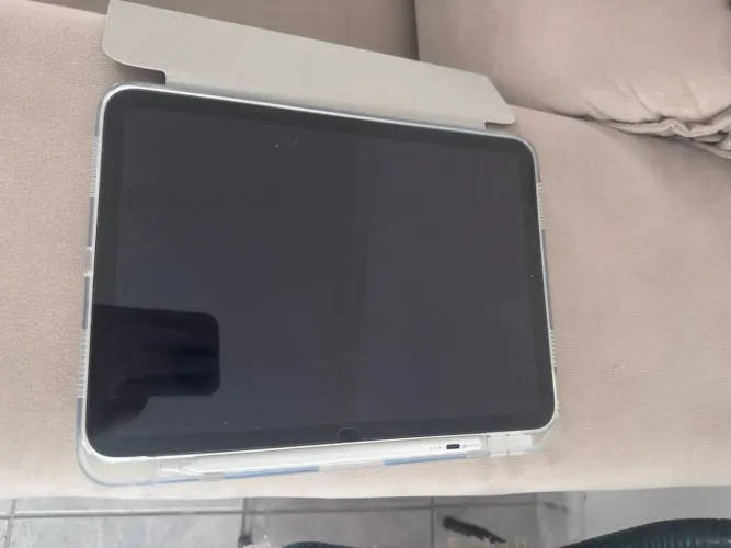Vendo IPad 11 com menos de 2 meses de uso