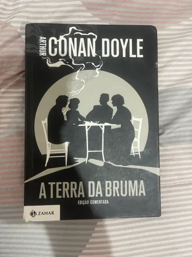 A terra da bruma - Livro do mesmo escritor de Sherlock Holmes