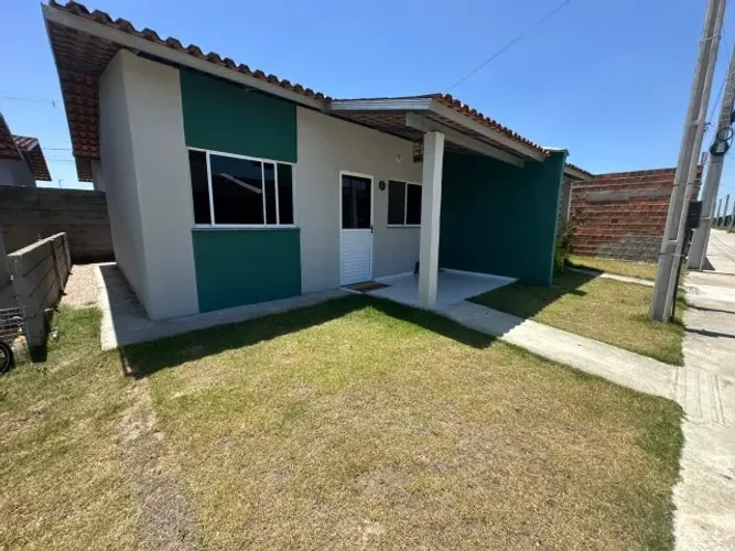 CASA EM CONDOMINIO FECHADO 2/4 COM LAZER NA PARTE ALTA