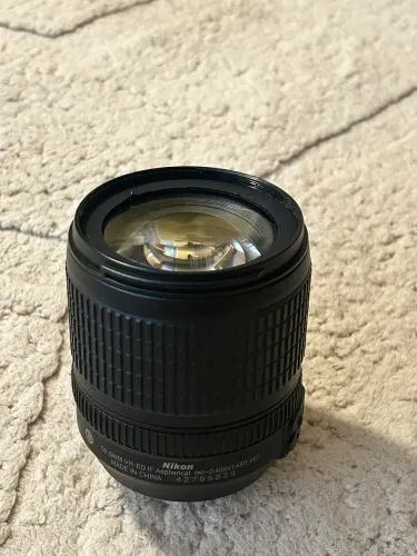 Lente NIKKOR 18-105