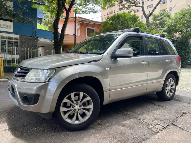 Suzuki Grand Vitara 2.0 16V 4x2/4x4 5P Aut. 2015