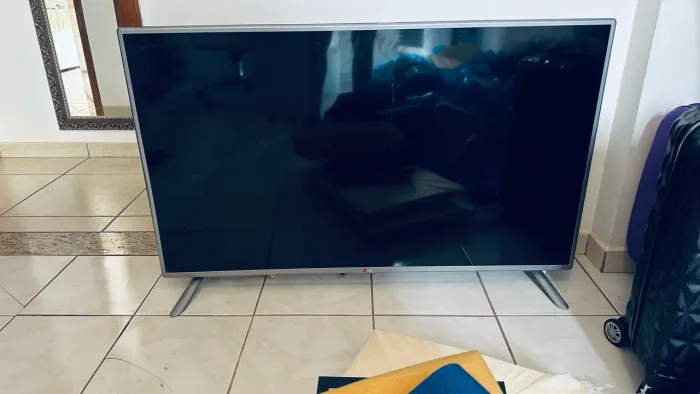 TV LG 47 POLEGADAS LG Full HD (não-Smart)