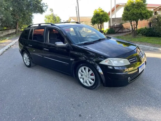 Renault Megane Grand Tour Dynam. Hi-flex 1.6 16V 2013