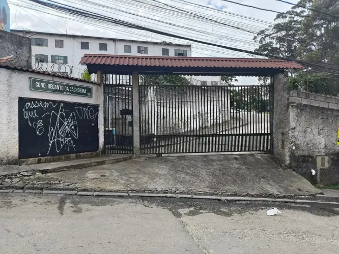 Apartamento no Condomínio Recanto da Cachoeira - Vila Brasilândia { Taipas }