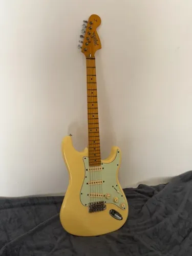 Guitarra Tagima Stratocaster igual da loja (praticamente sem uso)
