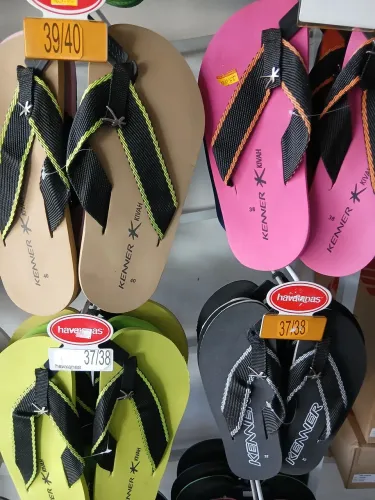 SANDALIAS. KENNER