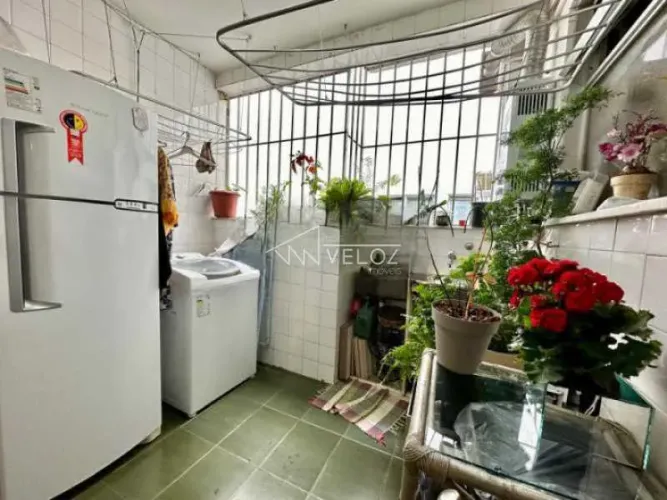 Apartamento - Padrão / Residencial / Lagoa