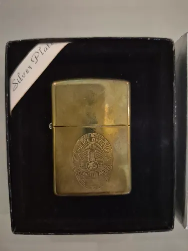 Isqueiro Zippo LAPD Police Officer (Prata/Silver Plate) - Com Estojo Velvet e Garantia Vit