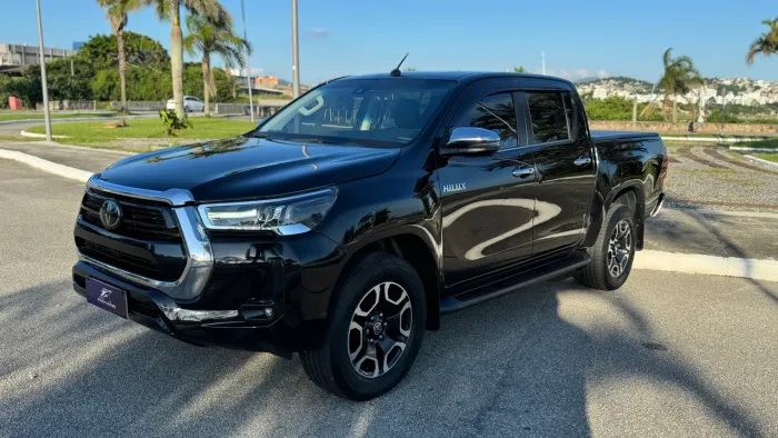 Toyota Hilux CD SRX 4X4 2.8 TDI 16V Diesel Aut. 2021