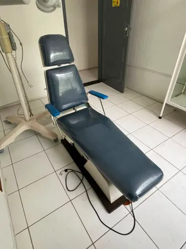 Cadeira para raio x odontológico bom Estado para