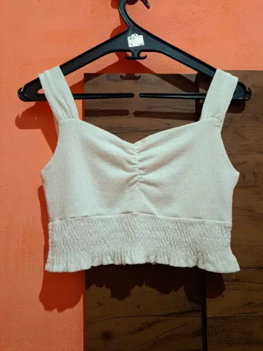 Croppeds tamanhos M vários modelos disponíveis