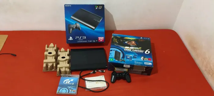 Vendo ps3 super slim