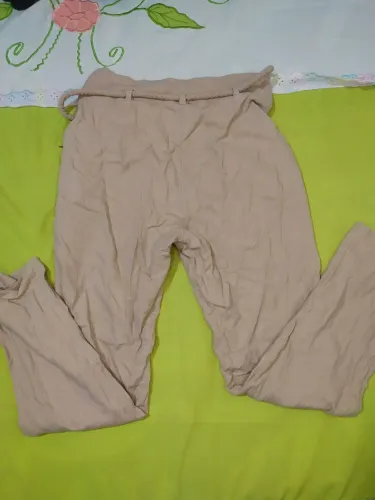 Calça sem nova