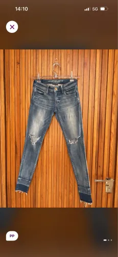 Calça jeans de excelente qualidade - AMERICAN EAGLE