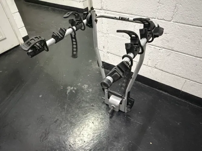 Suporte transporte bicicleta THULE 3 bikes + suporte de placa