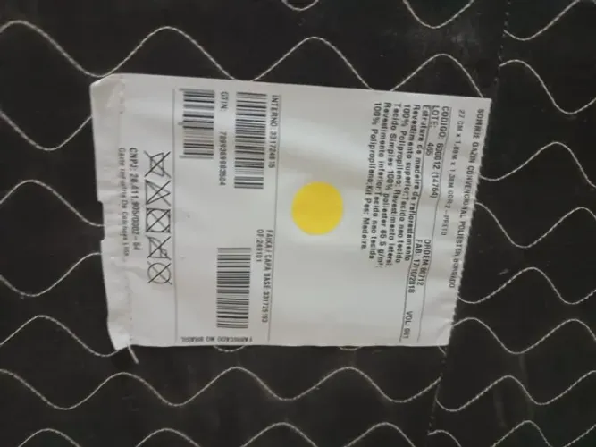 Cama de Casal Semi Nova com Cabeceira