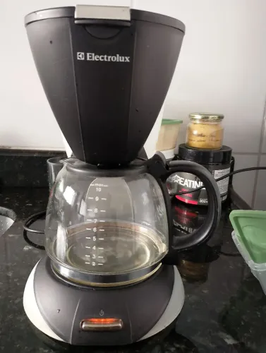 Cafeteira Electrolux 20 cafes
