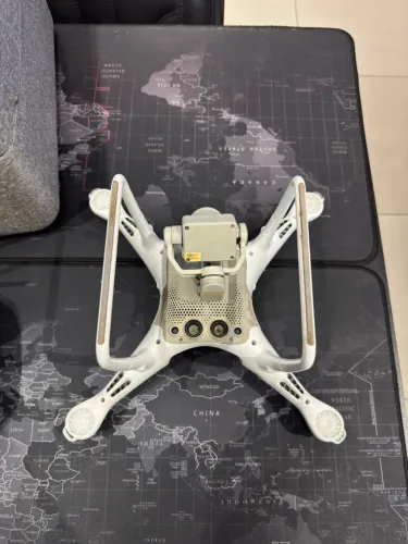 Drone DJI Phantom 4 PRO com bateria NOVA
