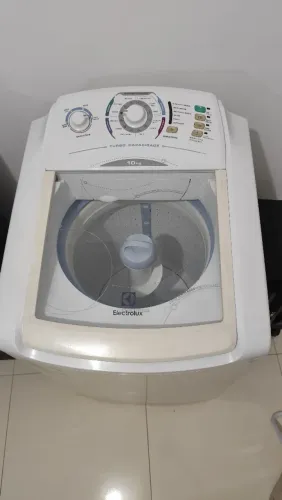 Máquina de Lavar Electrolux 10kg Turbo - Usada