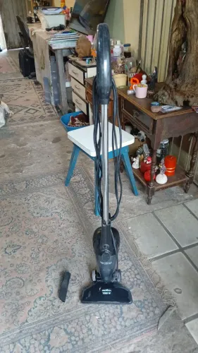 Aspirador Britânia - 220v.