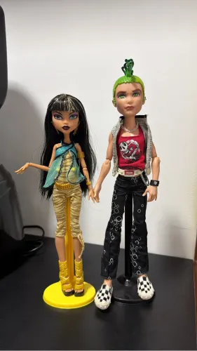 Monster High Cléo Elástico dourado + Deuce.