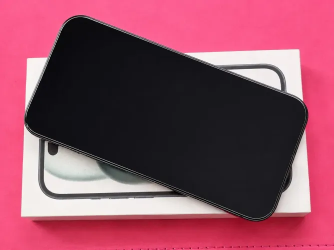 iPhone 15