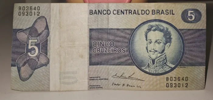 Cédula antiga de 5 cruzeiros