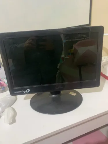 Monitor tela LCD 15?