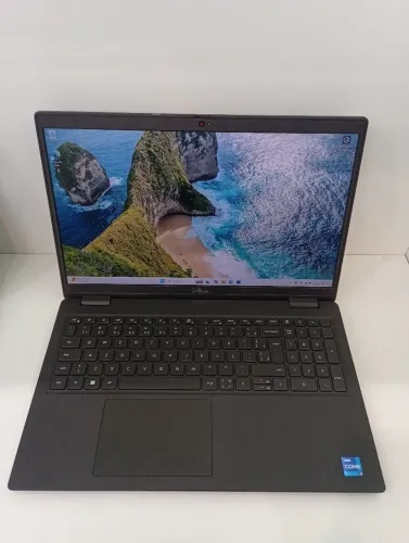 Notebook Dell latitude 3520 16/512 - i7