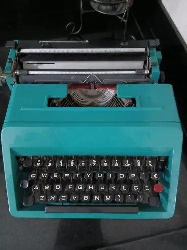 Olivetti Lettera 35L Verde Tiffany Anos 80 - Semi Nova Rara - Funcionando