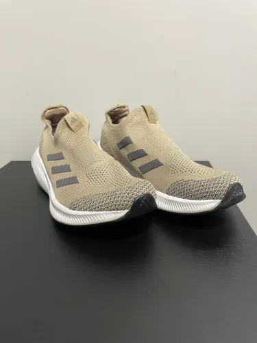 Tenis adidas