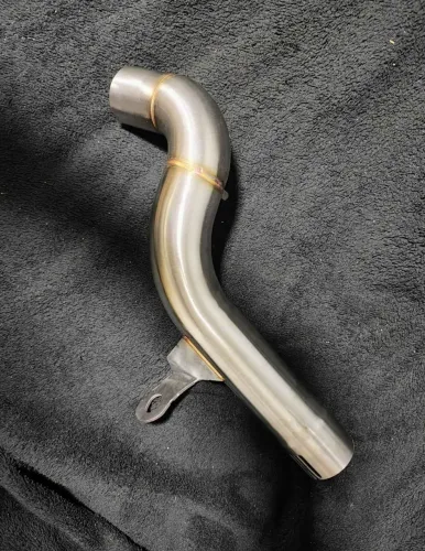 Vendo link pipe para F850