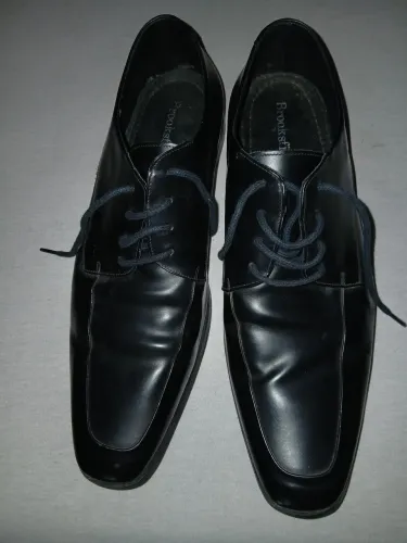 SAPATOS DE COURO LEGÍTIMO BROOKSFIELD N42 USADO DYAS VEZES NOVINHO