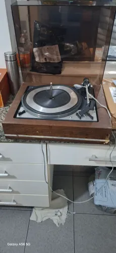 Toca disco DUAL 1209