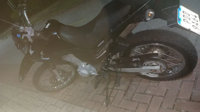 Moto para andar e trabalhar 