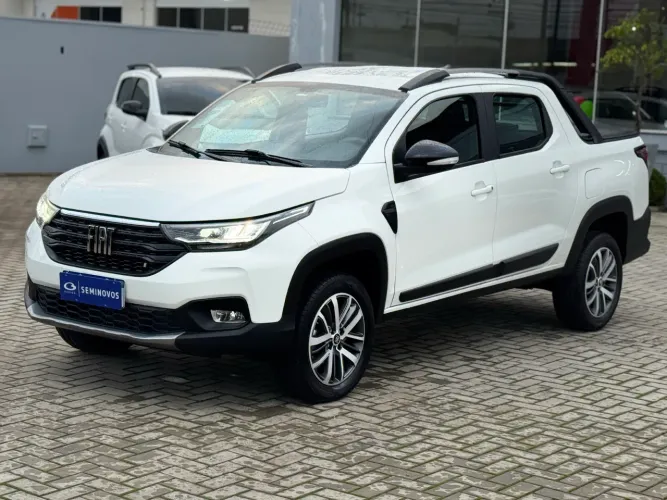 Fiat Strada Volcano 1.3 Flex 8V CD 2026