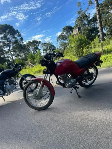 Vendo cg 125, nunca foi alterado motor, original,com documentos em dia, super econômico!