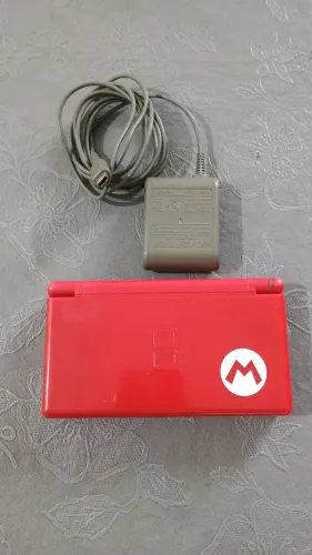 Nintendo ds lite edição Mario defeito.