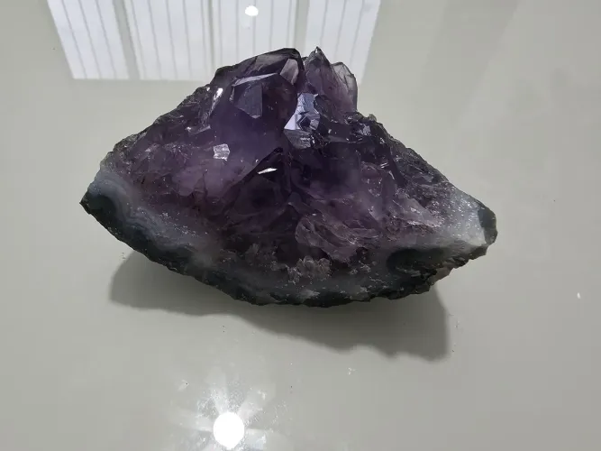 Drusa de Ametista Natural Selecionada - Tamanho Palma da Mão (Ótima Cor)